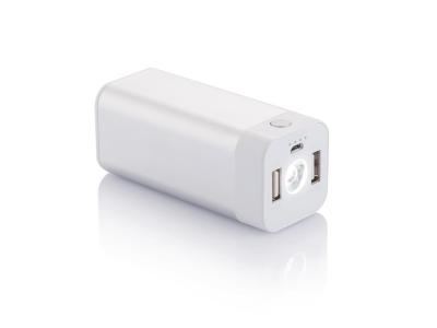 8.000 mAh powerbank met LED zaklamp, zilverkleurig 8.000 mAh powerbank met LED zaklamp, zilverkleurig