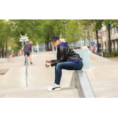 Impact AWARE ™ 5 panel recycled katoenen truckercap, zwart