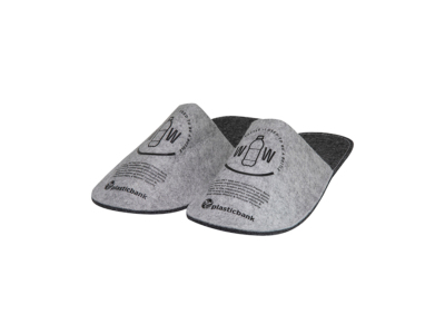 Huisslippers (vilt) gemaakt van gerecyclede PET flessen Huisslippers (vilt) gemaakt van gerecyclede PET flessen