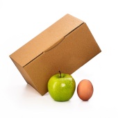 Verzendverpakking met 1 onbedrukte appel en 1 gekookt ei