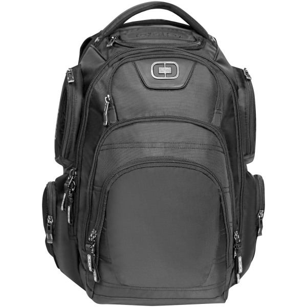 Stratagem 17" laptop backpack - Solid black