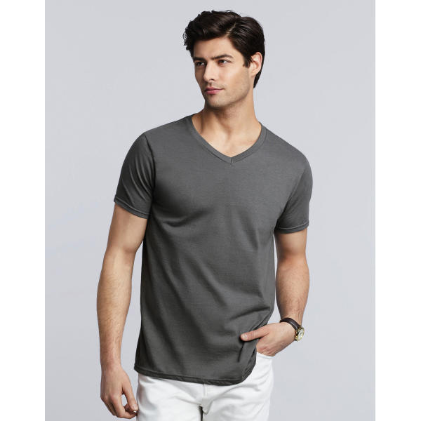 Gildan Mens Softstyle® V-Neck T-Shirt