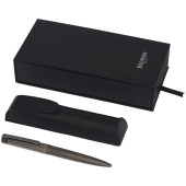 Klassieke pen met poch in giftset Klassieke pen met poch in giftset