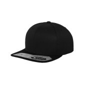 110 Fitted Snapback One Size Black